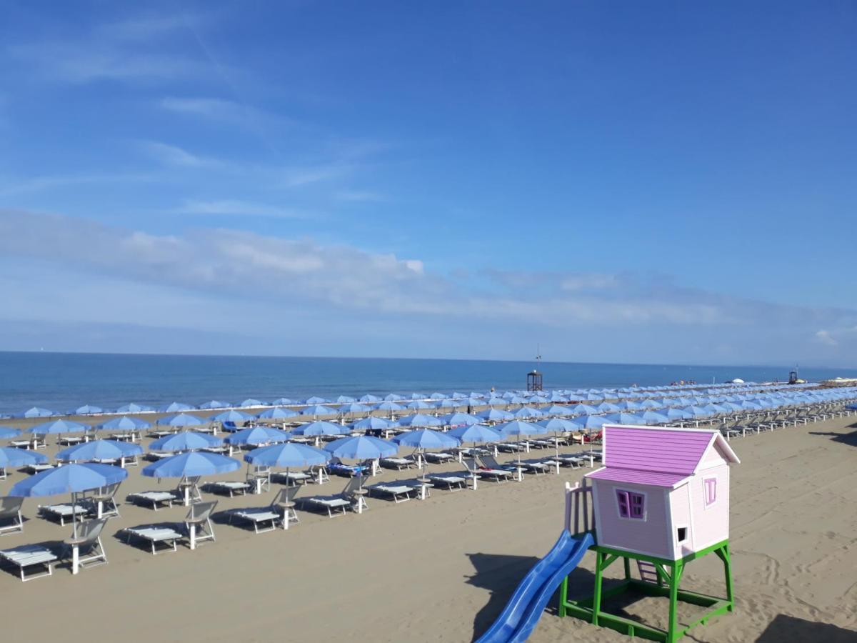 Alberto Quadrilocale A Soli 150M Dal Mare 马里纳-迪卡斯塔涅托 外观 照片