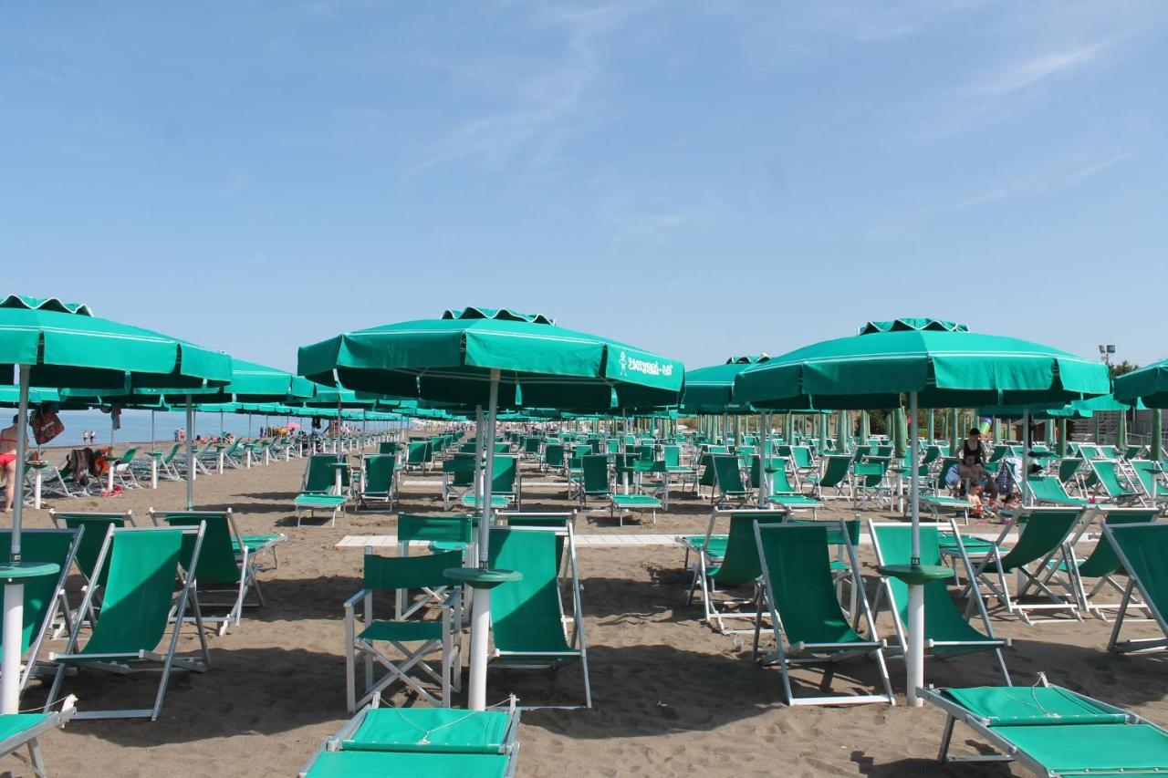 Alberto Quadrilocale A Soli 150M Dal Mare 马里纳-迪卡斯塔涅托 外观 照片